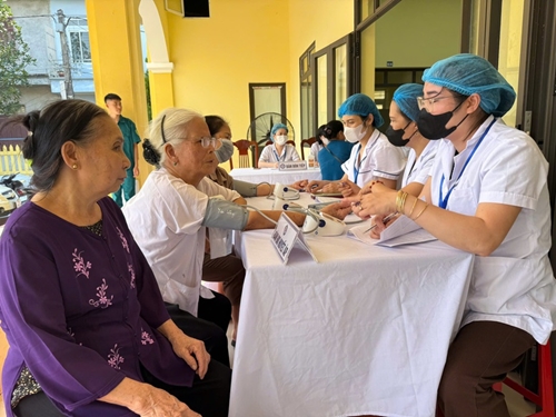 Y tế gần dân, hiệu quả